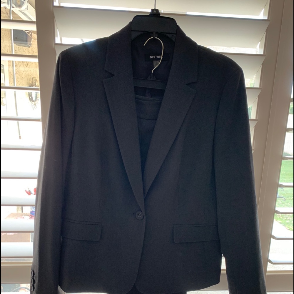 Women’s suit